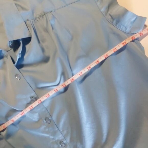Brooks Brothers Light Blue Drop Shoulder Cap Sleeve Button-Down Shirt, S - Picture 13 of 13